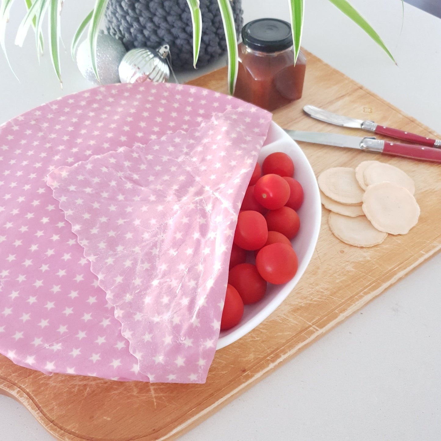 XLarge Beeswax Wrap 40x40cm - cover big vegetables like cabbage & celery and casserole dishes - Little Bumble Reusable Food Wraps